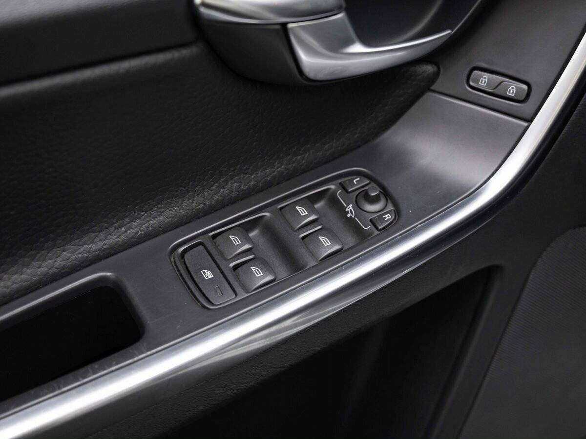 Вольво ИксЦ60 б/у, 2013, Автоматическая. Фото: #16