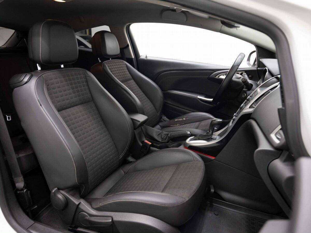 Опель Астра б/у, 2012, Автоматическая. Фото: #10