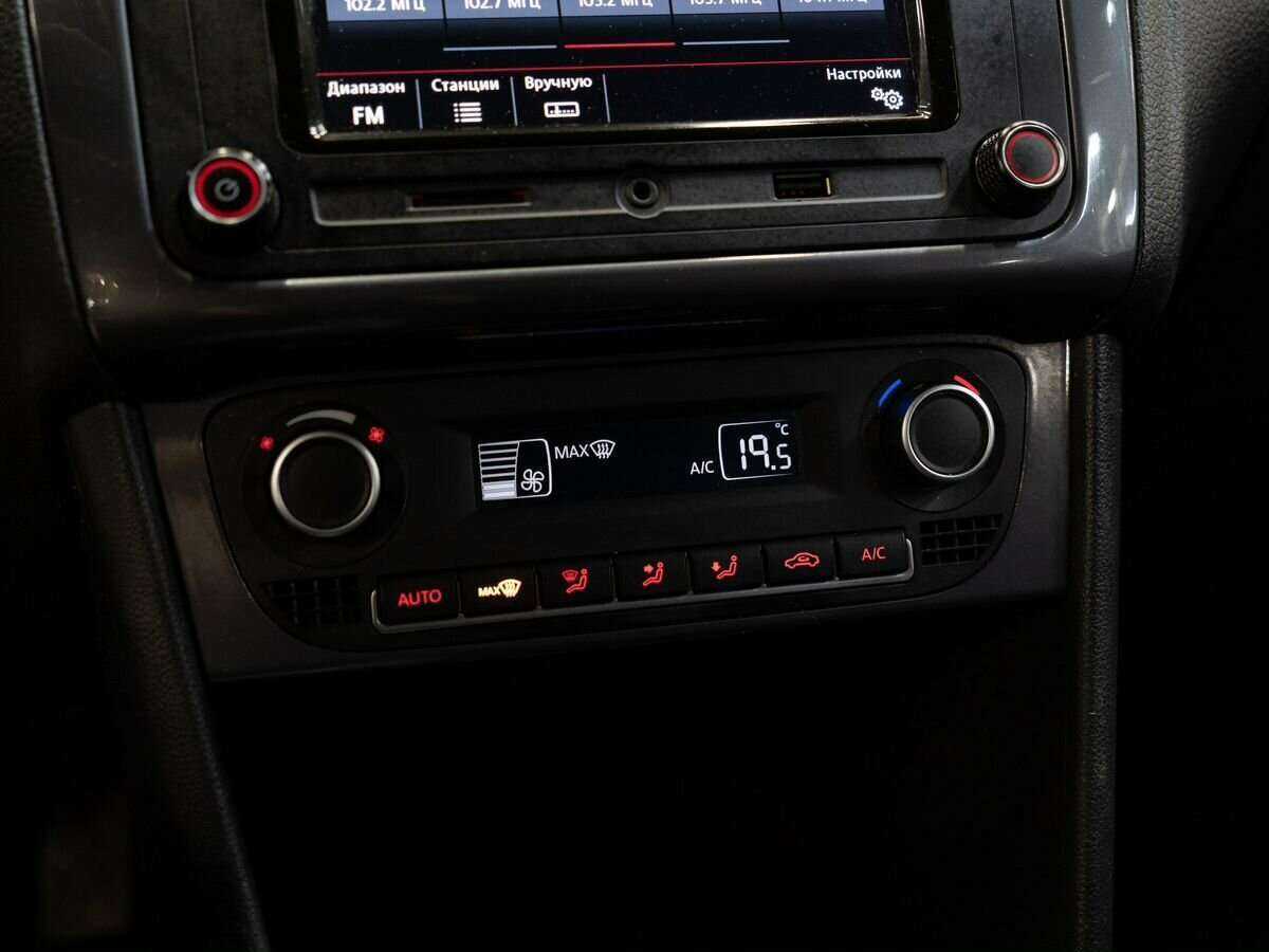 Фольксваген Поло б/у, 2019, Механическая. Фото: #11