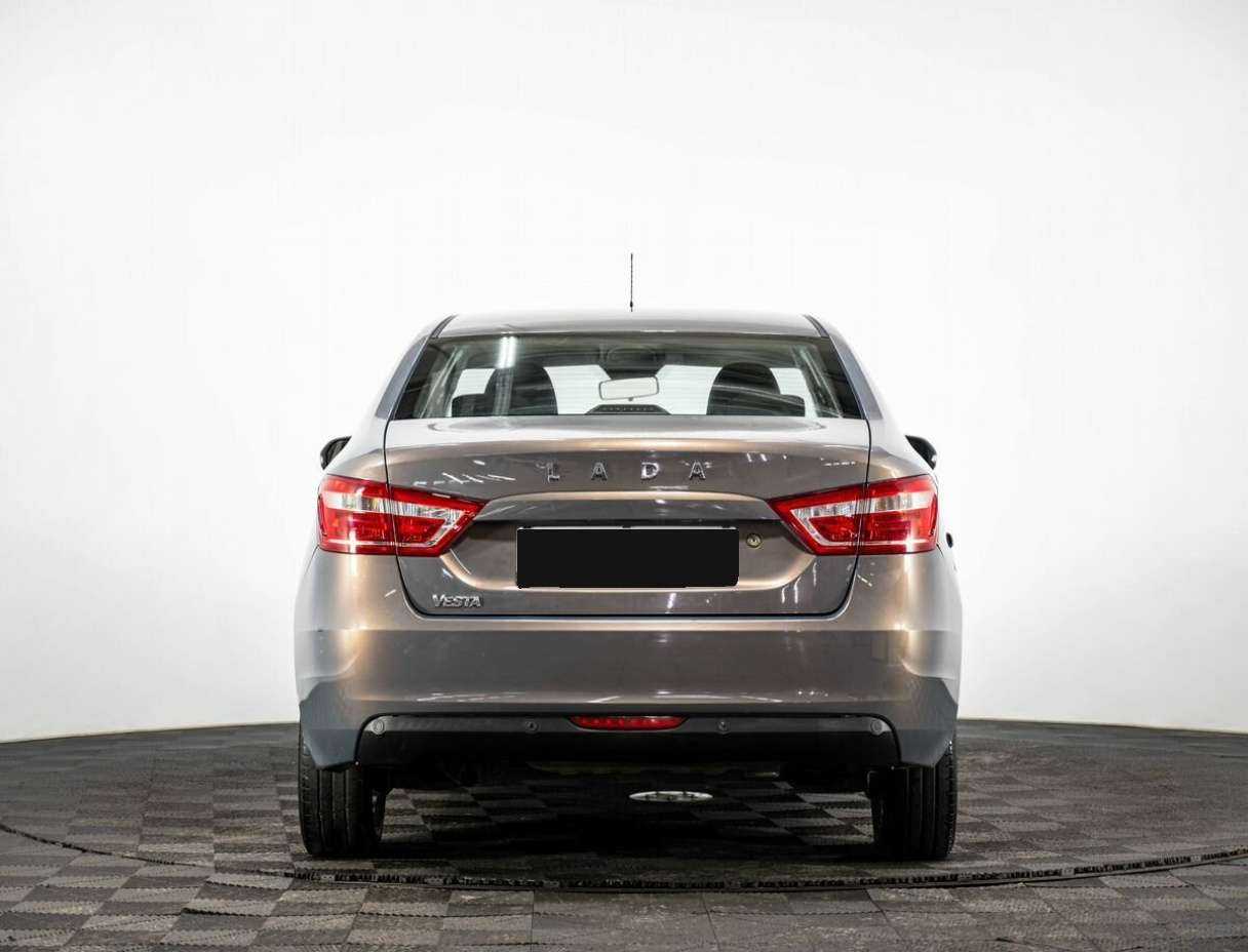 Лада (ВАЗ) Веста б/у, 2015, Механическая. Фото: #4