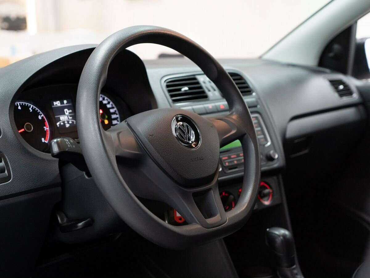 Фольксваген Поло б/у, 2017, Автоматическая. Фото: #4