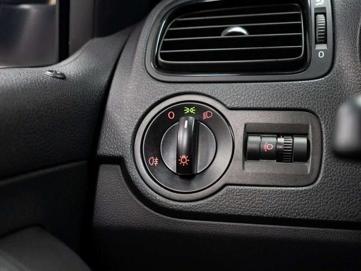 Фольксваген Поло б/у, 2017, Автоматическая. Фото: #14