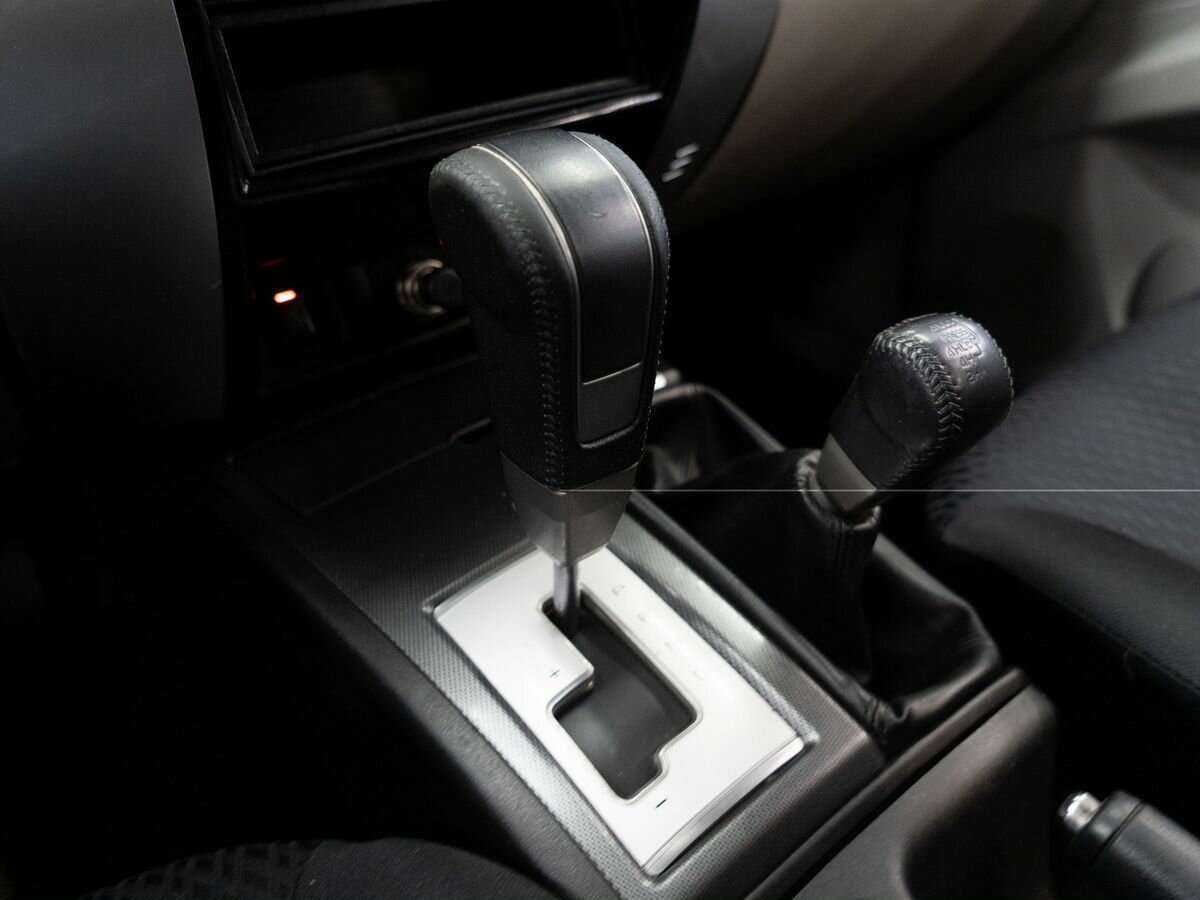 Митсубиши Паджеро Спорт б/у, 2014, Автоматическая. Фото: #12