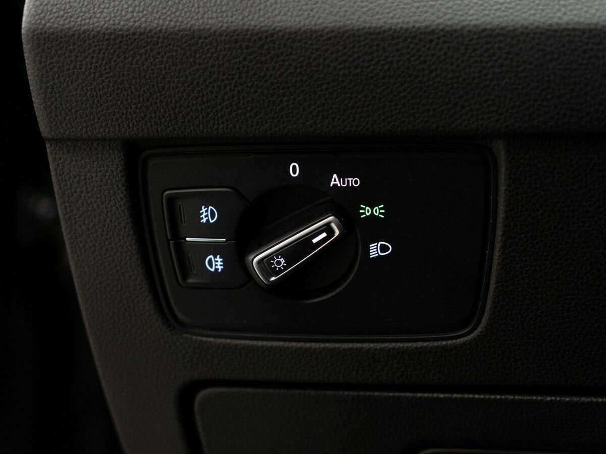 Фольксваген Пассат б/у, 2017, Роботизированная. Фото: #16