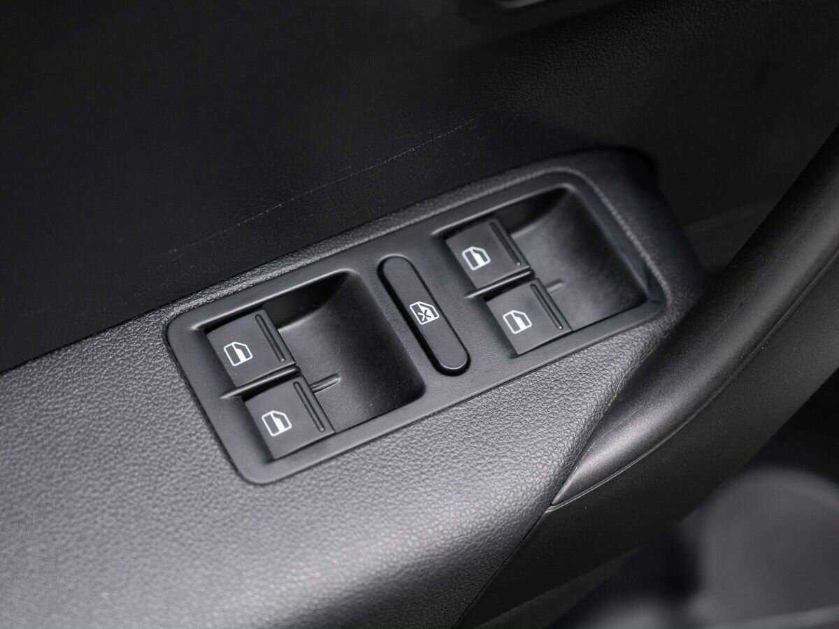 Фольксваген Поло б/у, 2018, Механическая. Фото: #16