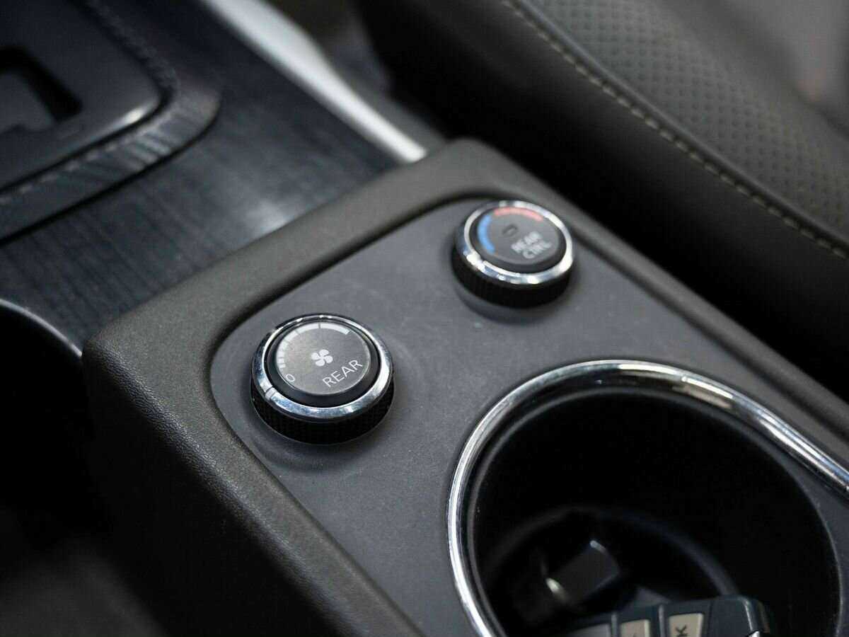 Ниссан Патфайндер б/у, 2013, Автоматическая. Фото: #23