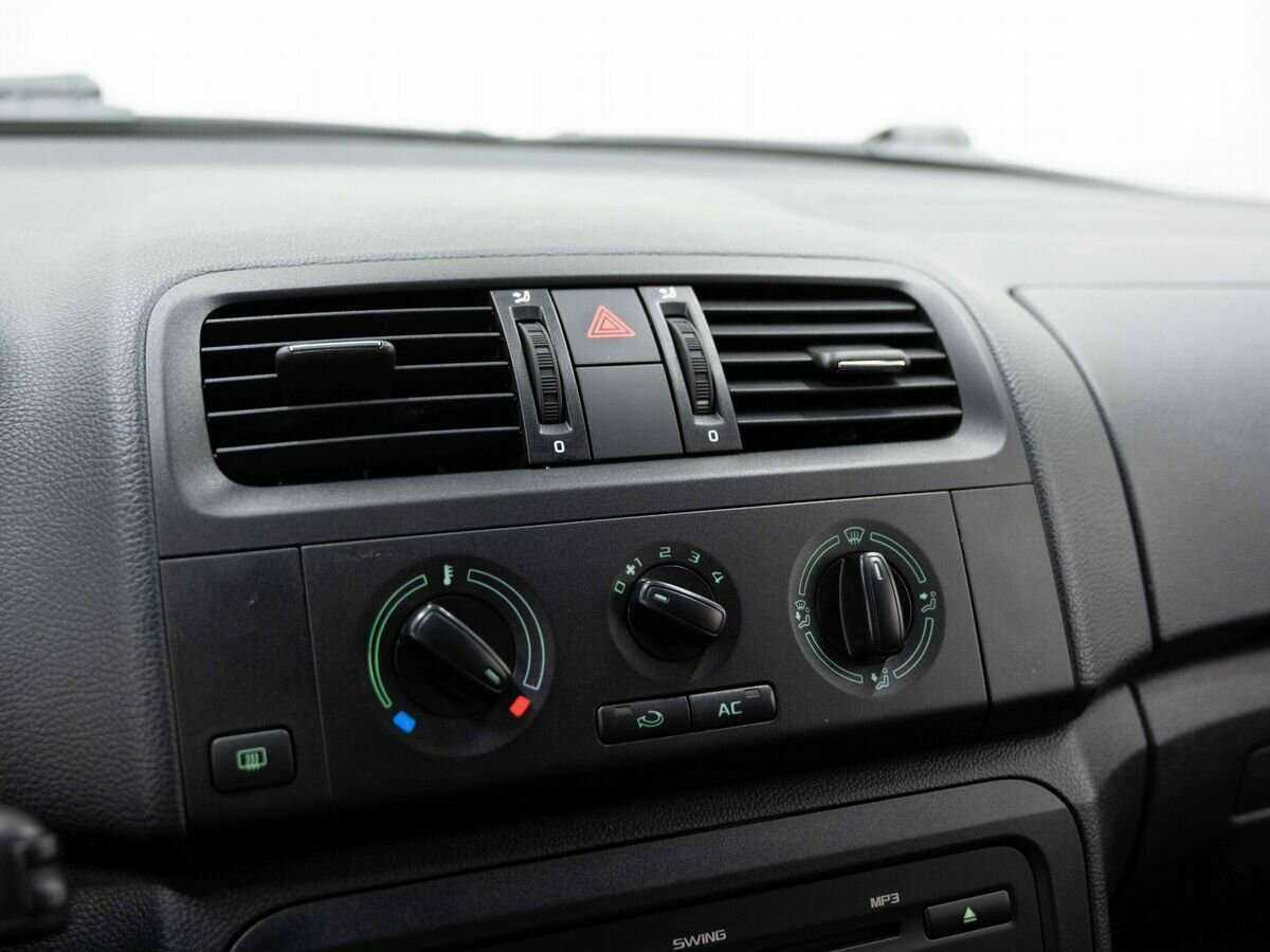 Шкода Фабия б/у, 2012, Механическая. Фото: #16