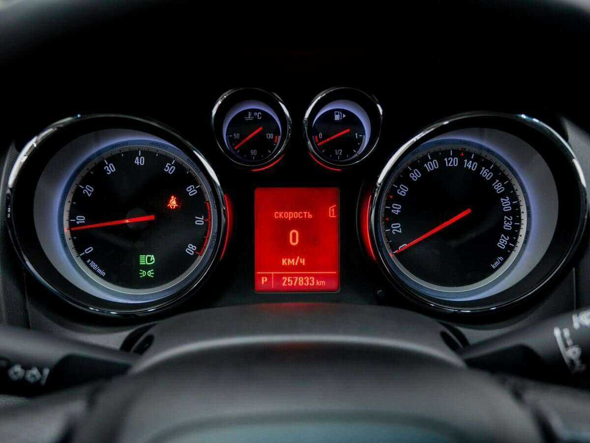 Опель Астра б/у, 2012, Автоматическая. Фото: #14