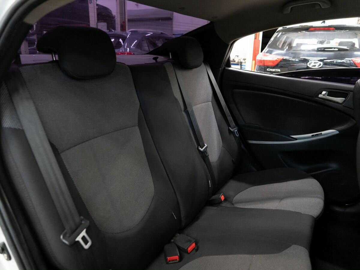 Хендай Солярис б/у, 2013, Автоматическая. Фото: #4