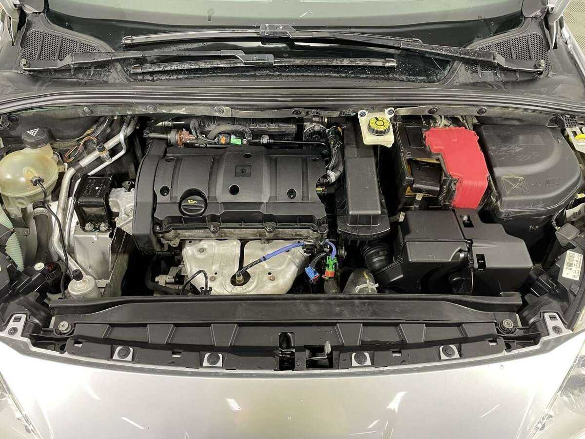 Пежо 408 б/у, 2016, Механическая. Фото: #15