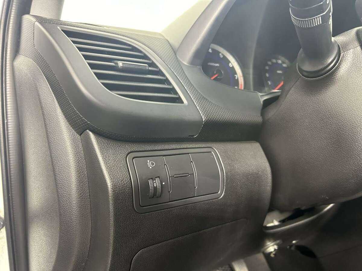 Хендай Солярис б/у, 2015, Автоматическая. Фото: #8