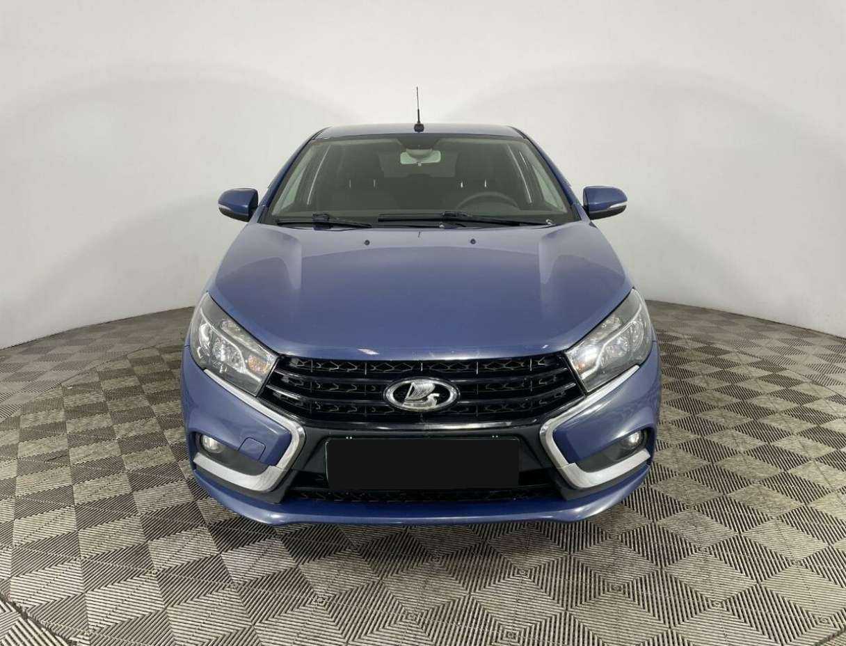 Лада (ВАЗ) Веста б/у, 2017, Механическая. Фото: #1