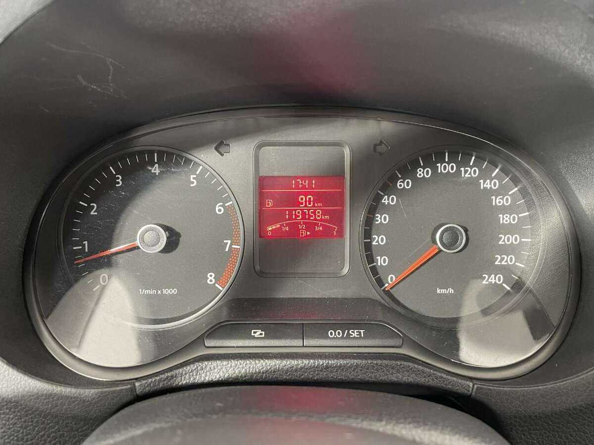 Фольксваген Поло б/у, 2013, Механическая. Фото: #10