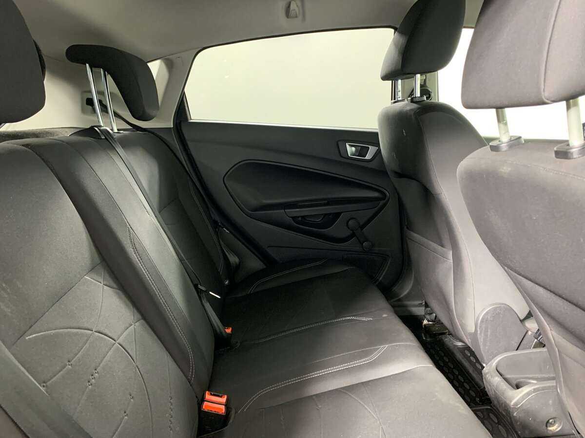 Форд Фиеста б/у, 2016, Роботизированная. Фото: #17