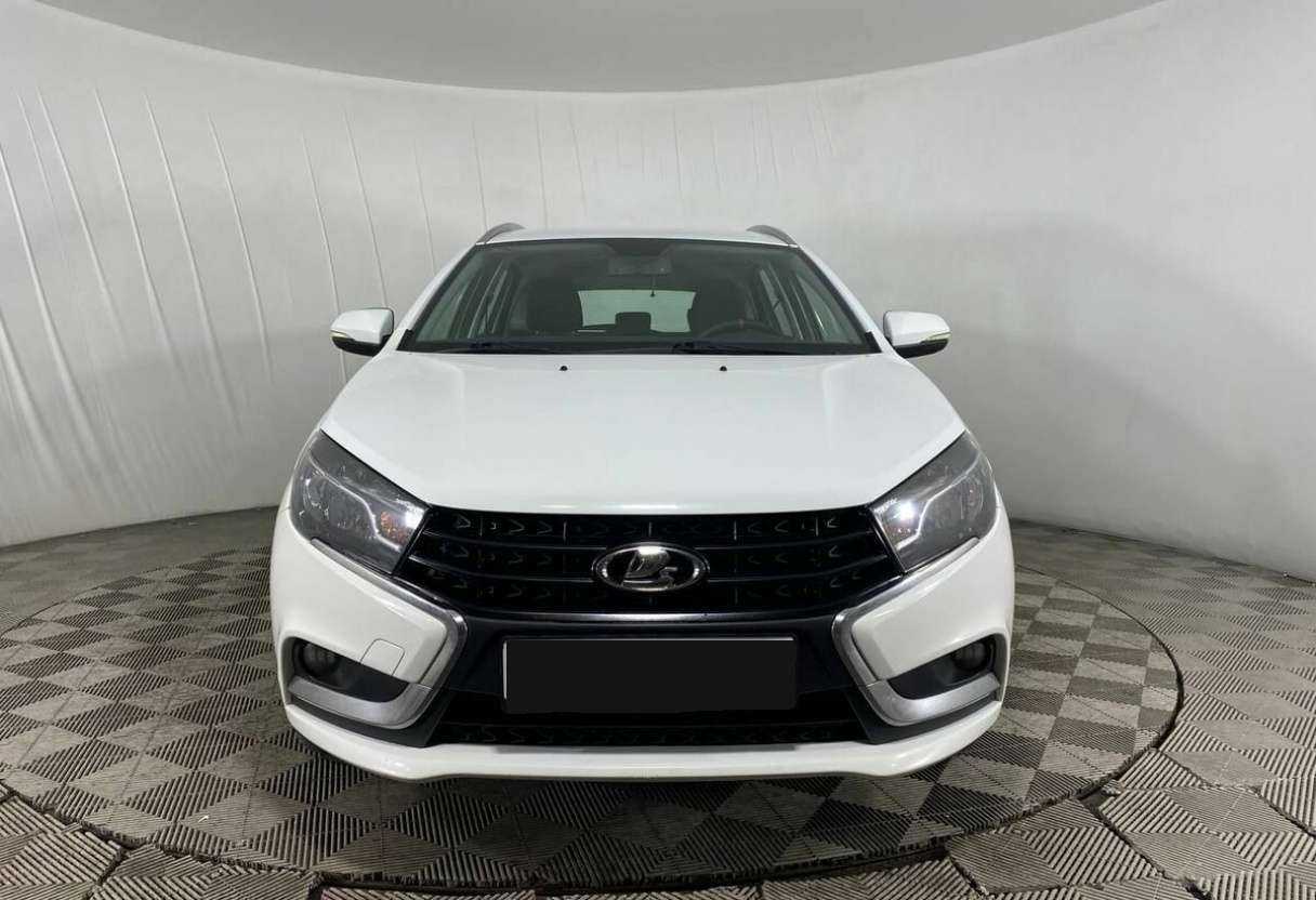 Лада (ВАЗ) Веста б/у, 2019, Механическая. Фото: #1