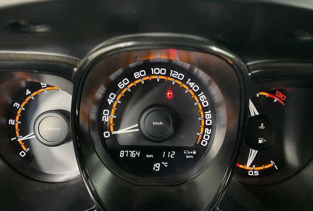 Лада (ВАЗ) Веста б/у, 2019, Механическая. Фото: #9