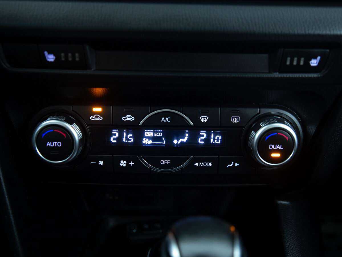 Мазда 3 б/у, 2014, Автоматическая. Фото: #14