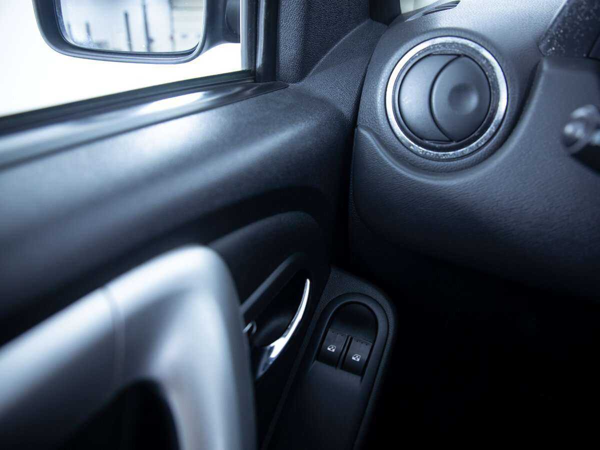 Ниссан Террано б/у, 2015, Механическая. Фото: #11