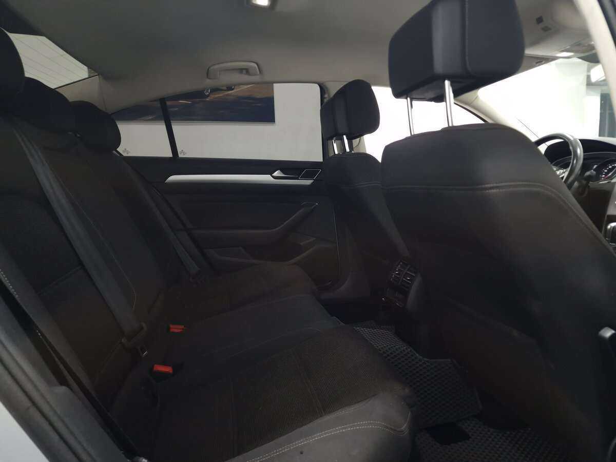 Фольксваген Пассат б/у, 2015, Роботизированная. Фото: #16