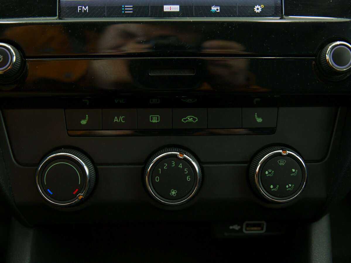 Шкода Октавия б/у, 2019, Механическая. Фото: #9