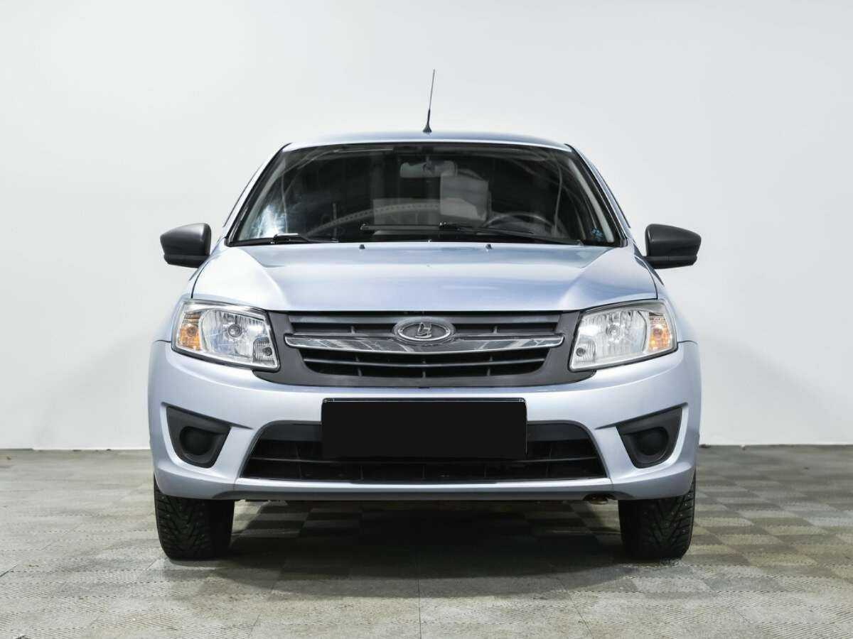 Лада (ВАЗ) Гранта б/у, 2015, Механическая. Фото: #1