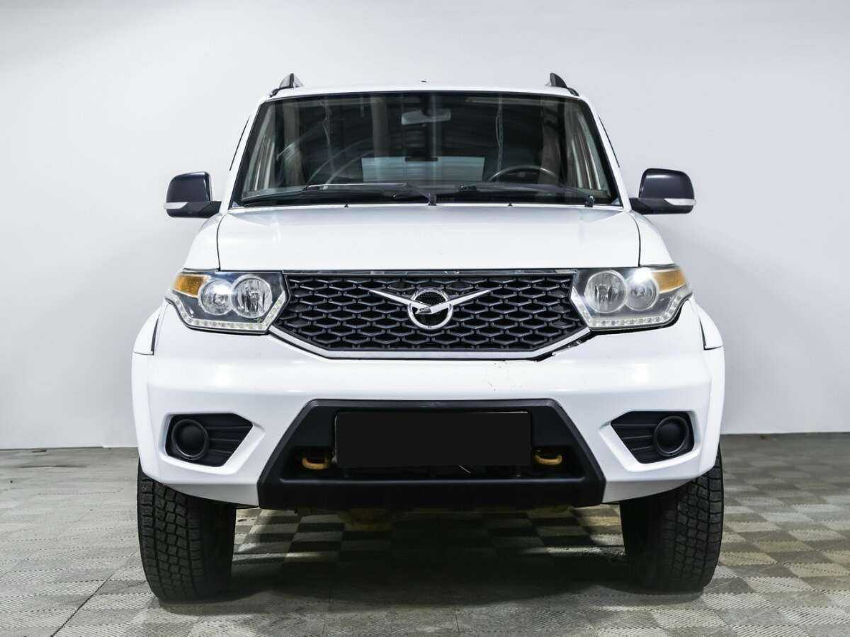 УАЗ Патриот б/у, 2017, Механическая. Фото: #1