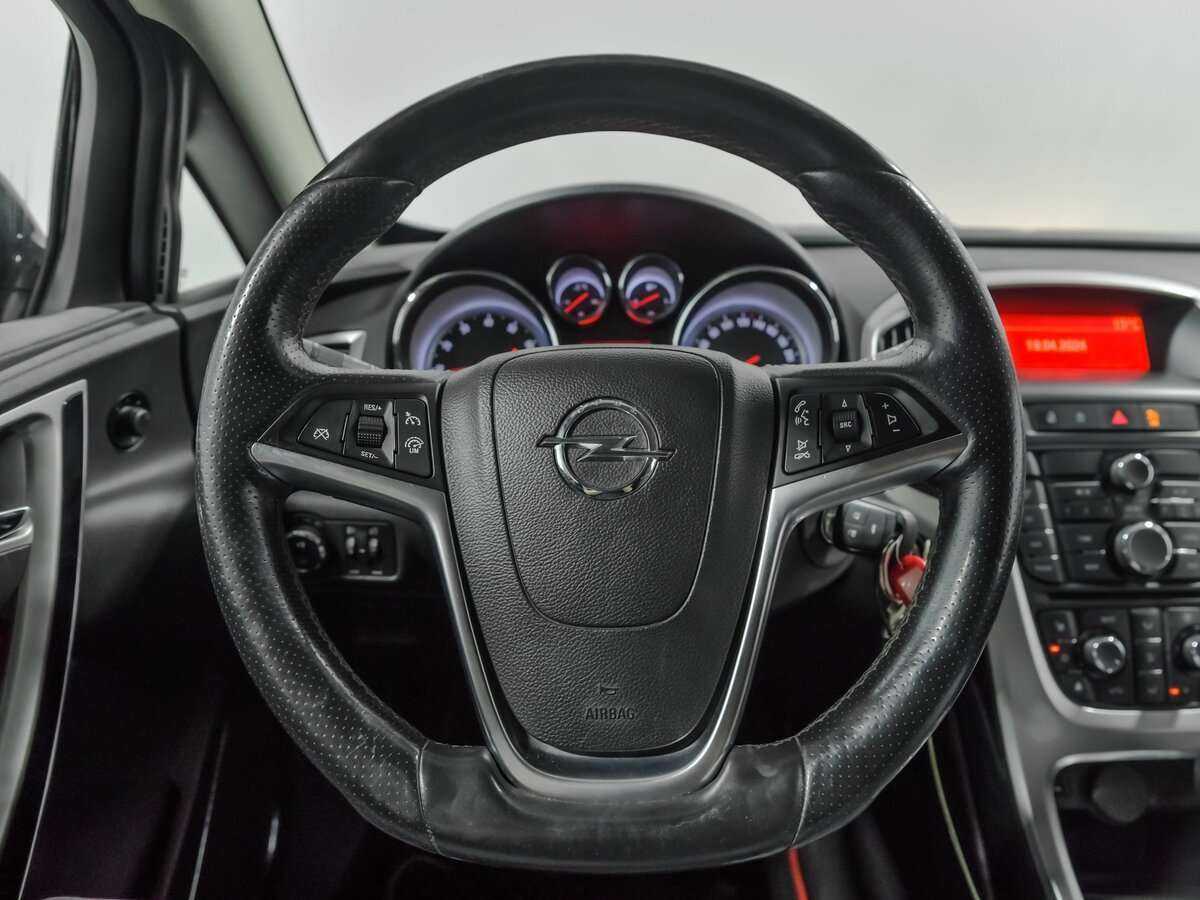 Опель Астра б/у, 2013, Автоматическая. Фото: #5