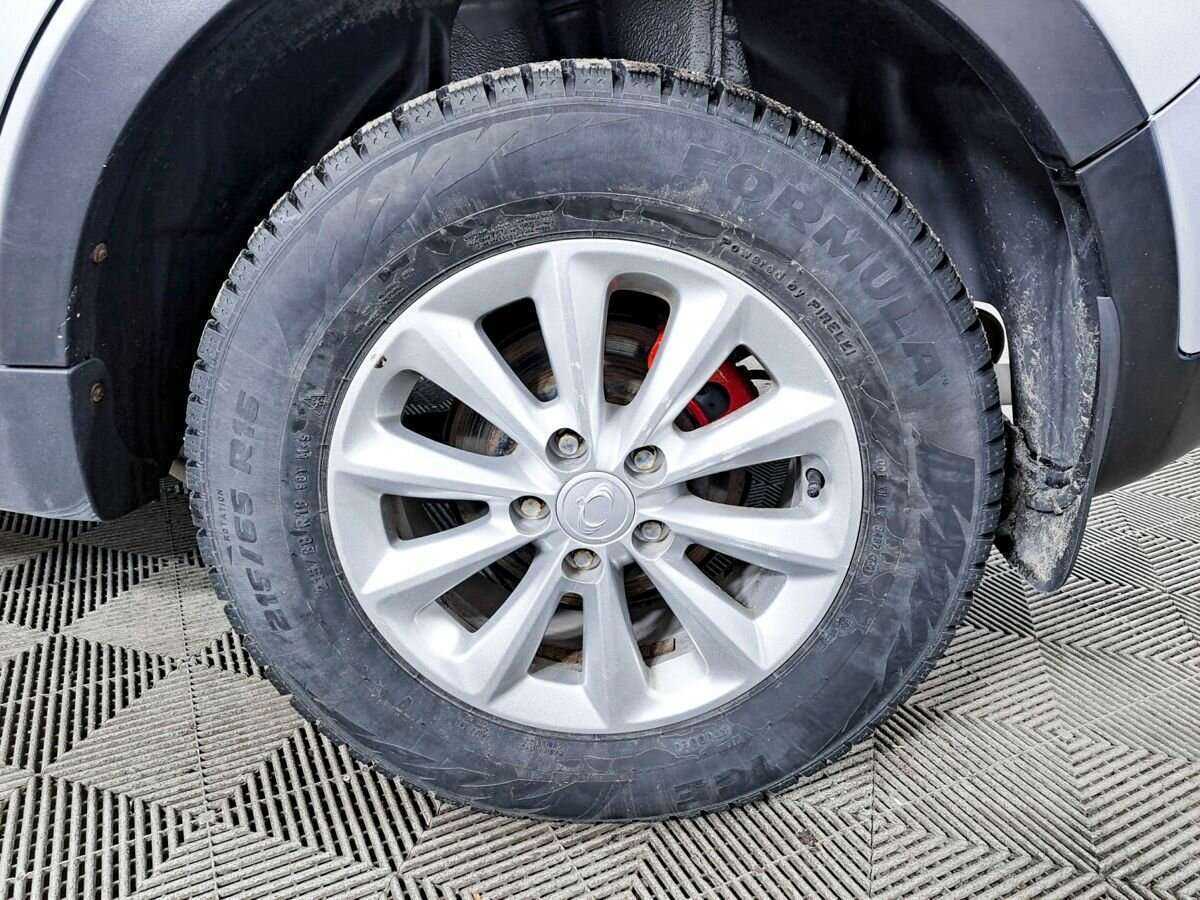 Сан-Ён Актион б/у, 2013, Механическая. Фото: #16