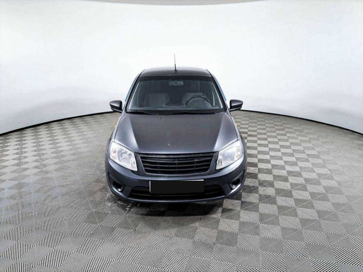 Лада (ВАЗ) Гранта б/у, 2017, Механическая. Фото: #1