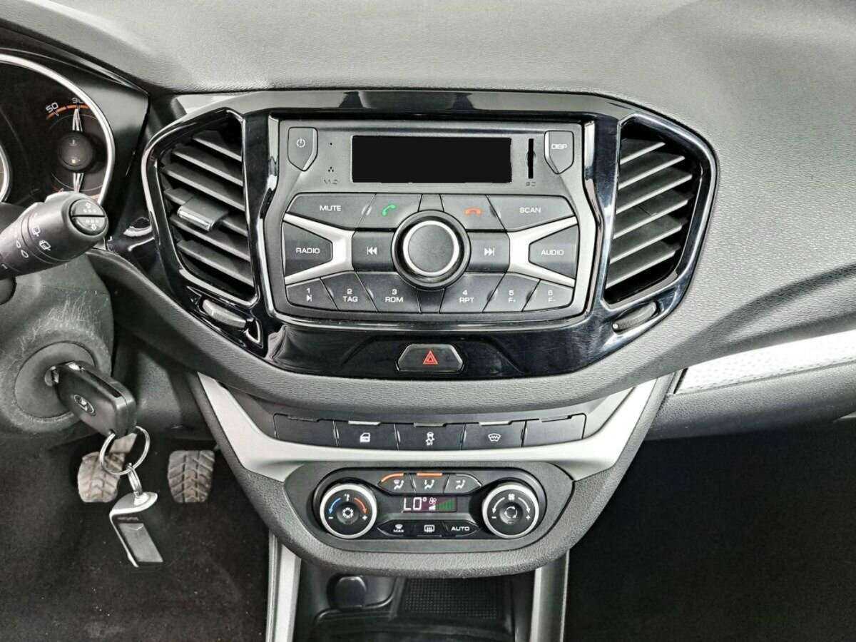 Лада (ВАЗ) Веста б/у, 2017, Механическая. Фото: #14