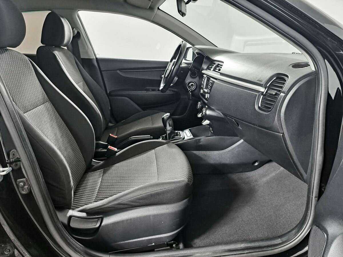 Киа Рио б/у, 2017, Механическая. Фото: #8