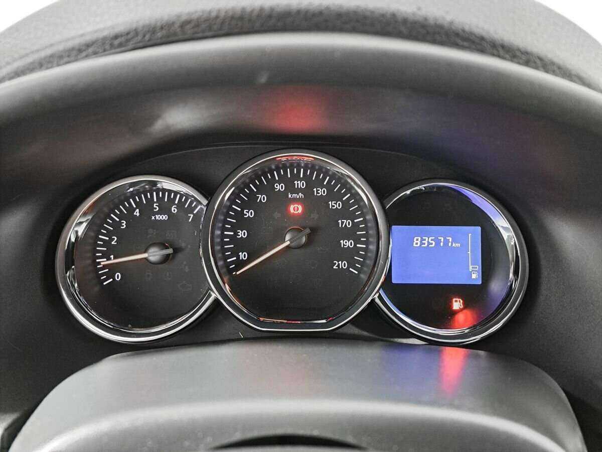 Рено Сандеро б/у, 2015, Механическая. Фото: #10