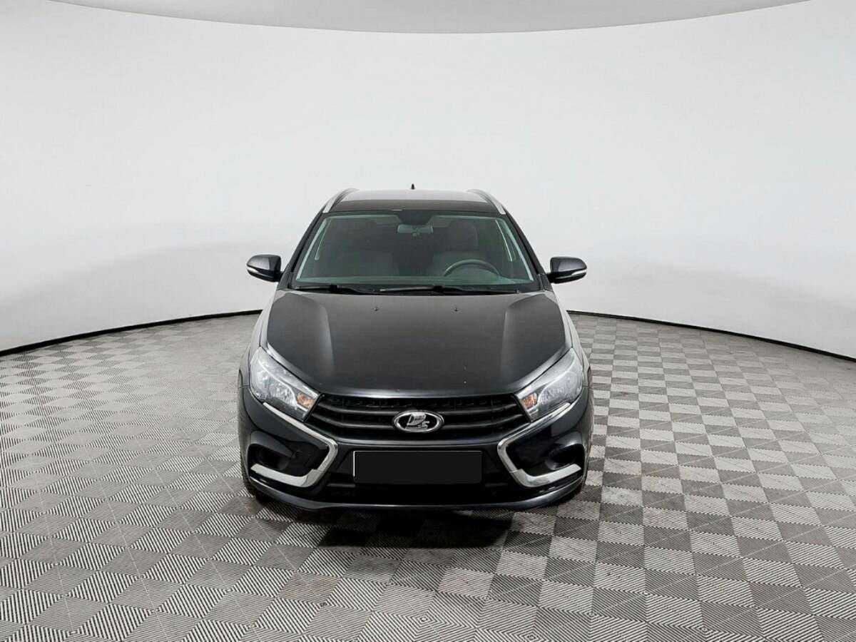 Лада (ВАЗ) Веста б/у, 2020, Механическая. Фото: #1