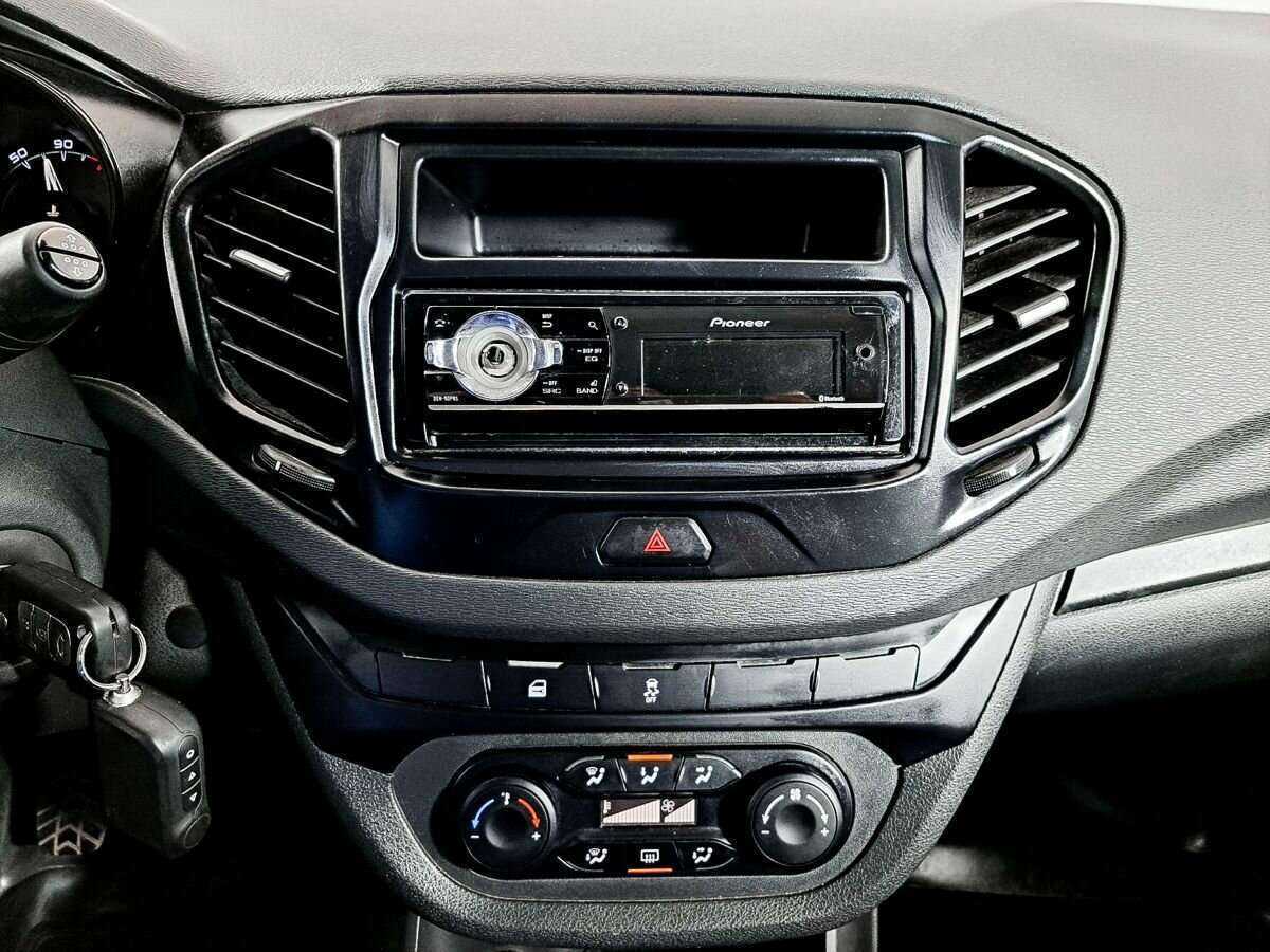 Лада (ВАЗ) Веста б/у, 2016, Механическая. Фото: #11