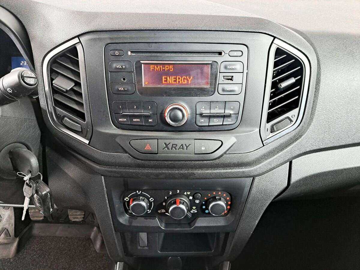 Лада (ВАЗ) ИКСРЭЙ б/у, 2016, Механическая. Фото: #12