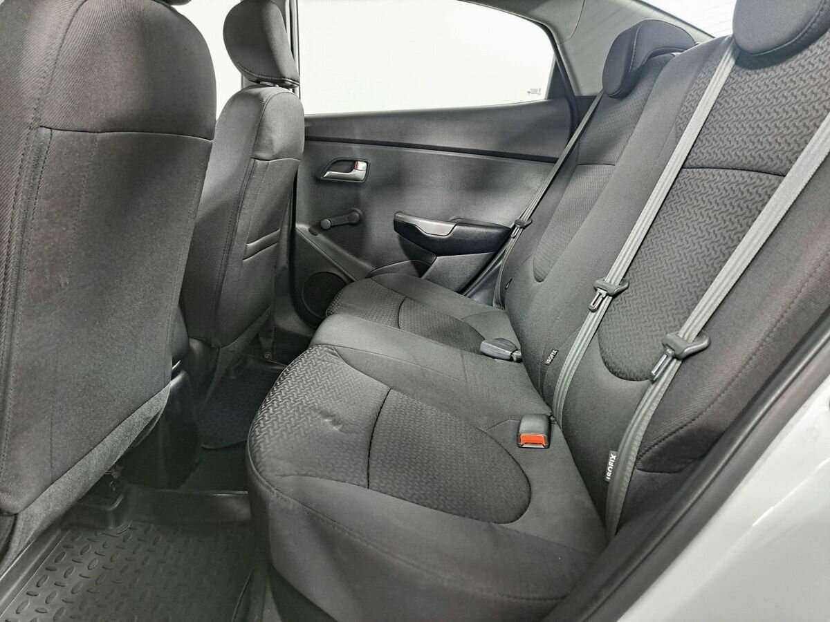 Киа Рио б/у, 2017, Автоматическая. Фото: #9