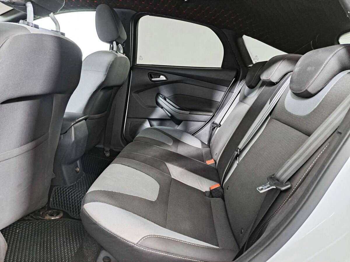 Форд Фокус б/у, 2012, Механическая. Фото: #9