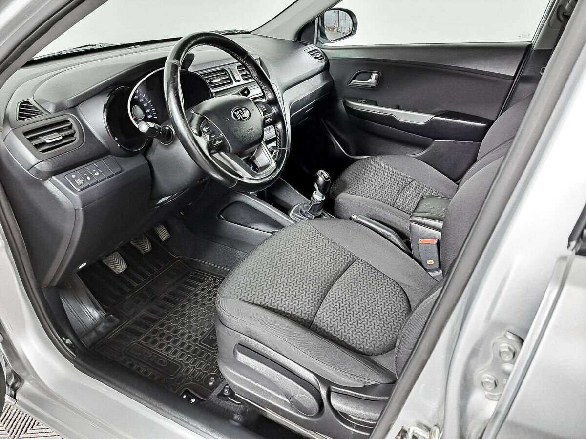 Киа Рио б/у, 2015, Механическая. Фото: #12