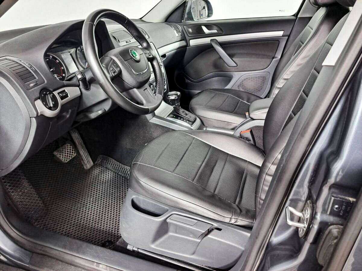 Шкода Октавия б/у, 2012, Автоматическая. Фото: #12