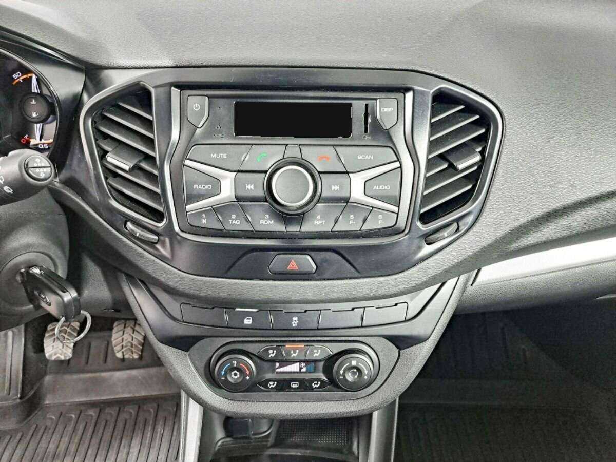 Лада (ВАЗ) Веста б/у, 2019, Механическая. Фото: #12