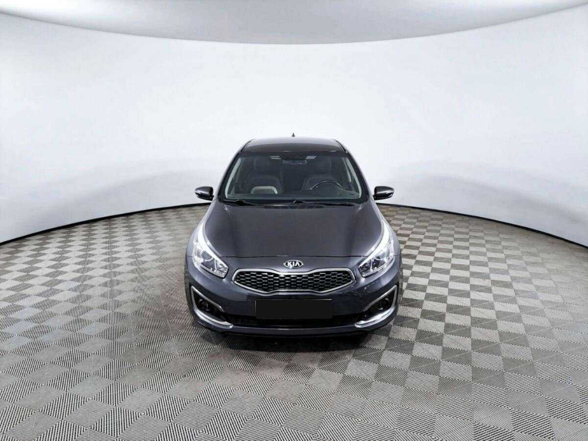 Киа Сид б/у, 2018, Роботизированная. Фото: #1