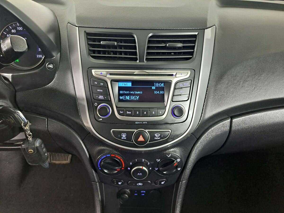 Хендай Солярис б/у, 2015, Автоматическая. Фото: #12