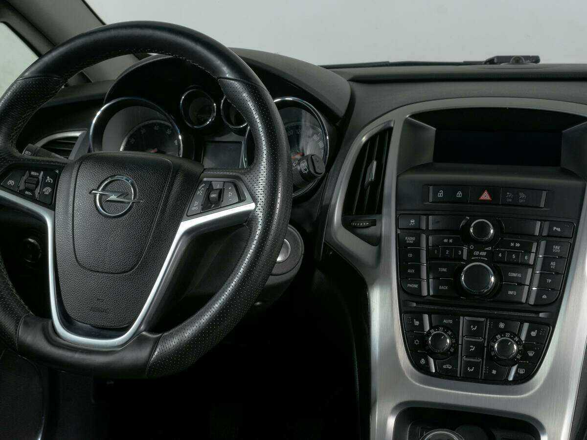 Опель Астра б/у, 2012, Механическая. Фото: #10