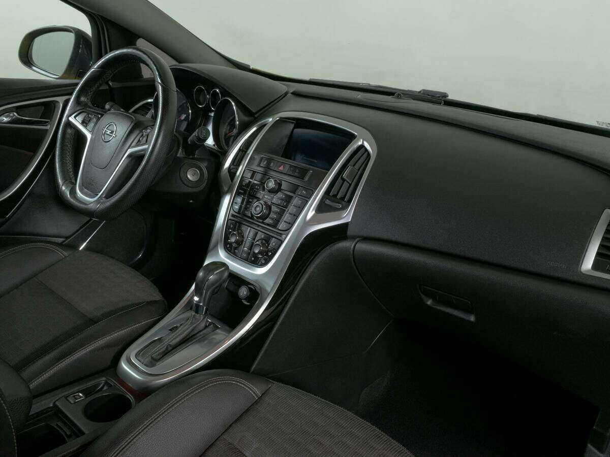 Опель Астра б/у, 2013, Автоматическая. Фото: #8