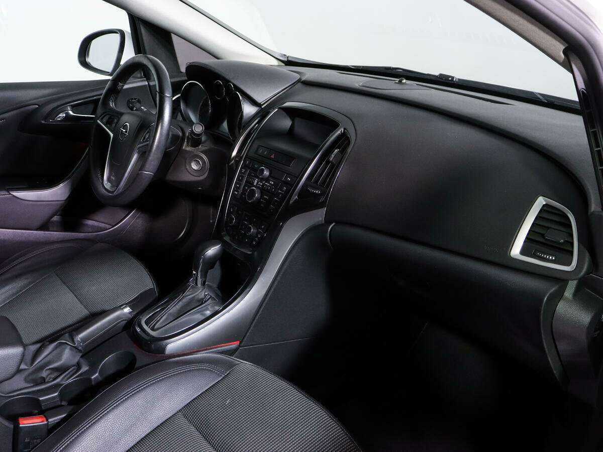 Опель Астра б/у, 2013, Автоматическая. Фото: #8