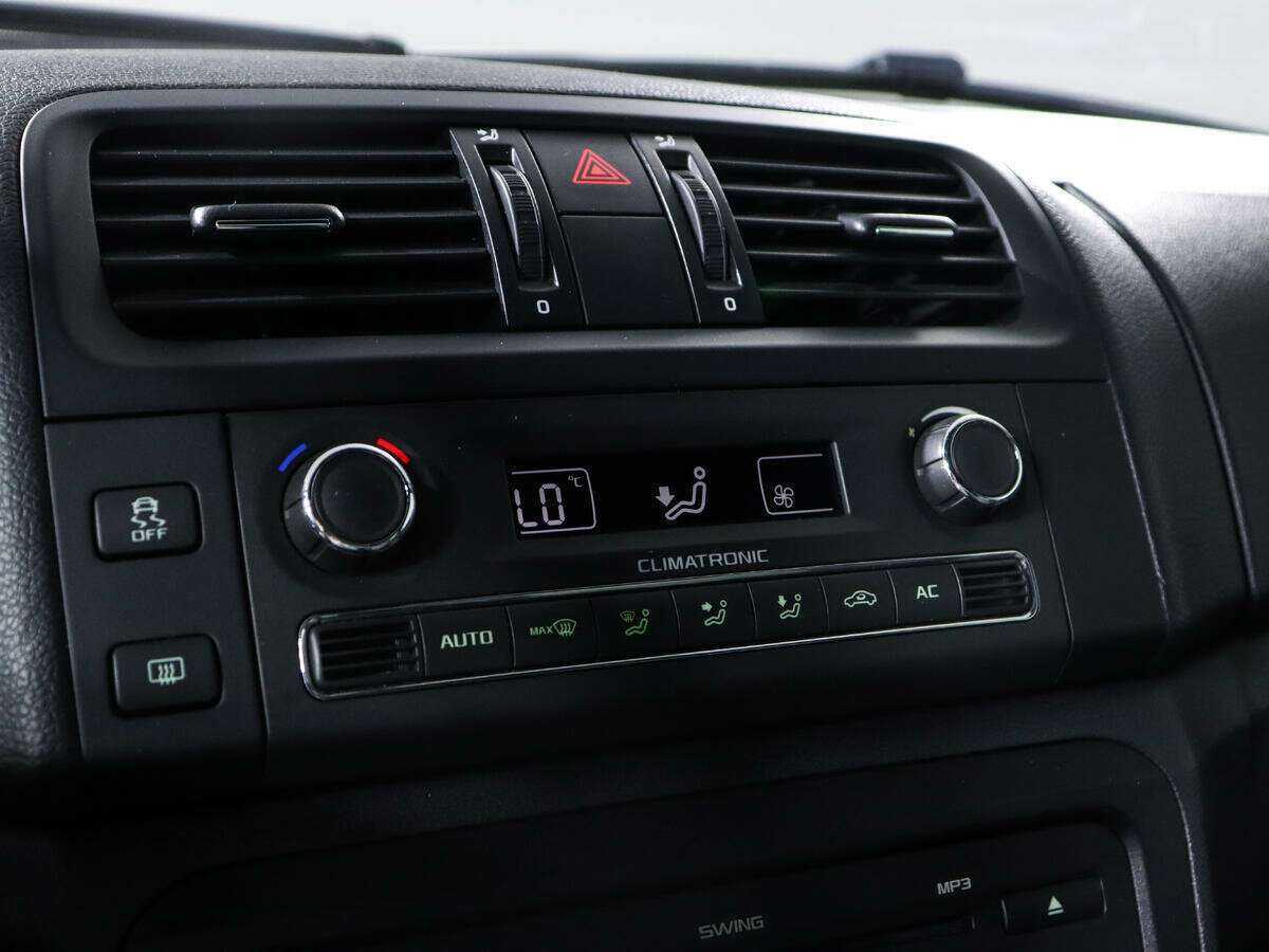 Шкода Фабия б/у, 2012, Роботизированная. Фото: #15