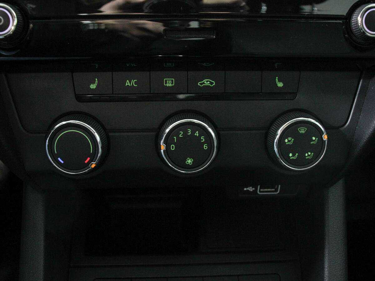 Шкода Октавия б/у, 2018, Автоматическая. Фото: #13