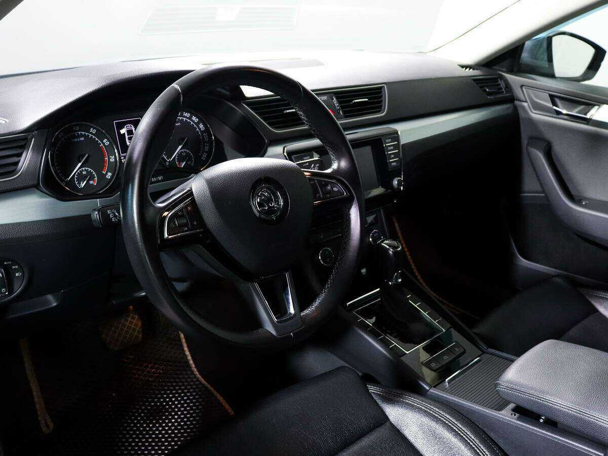 Шкода Суперб б/у, 2015, Роботизированная. Фото: #12