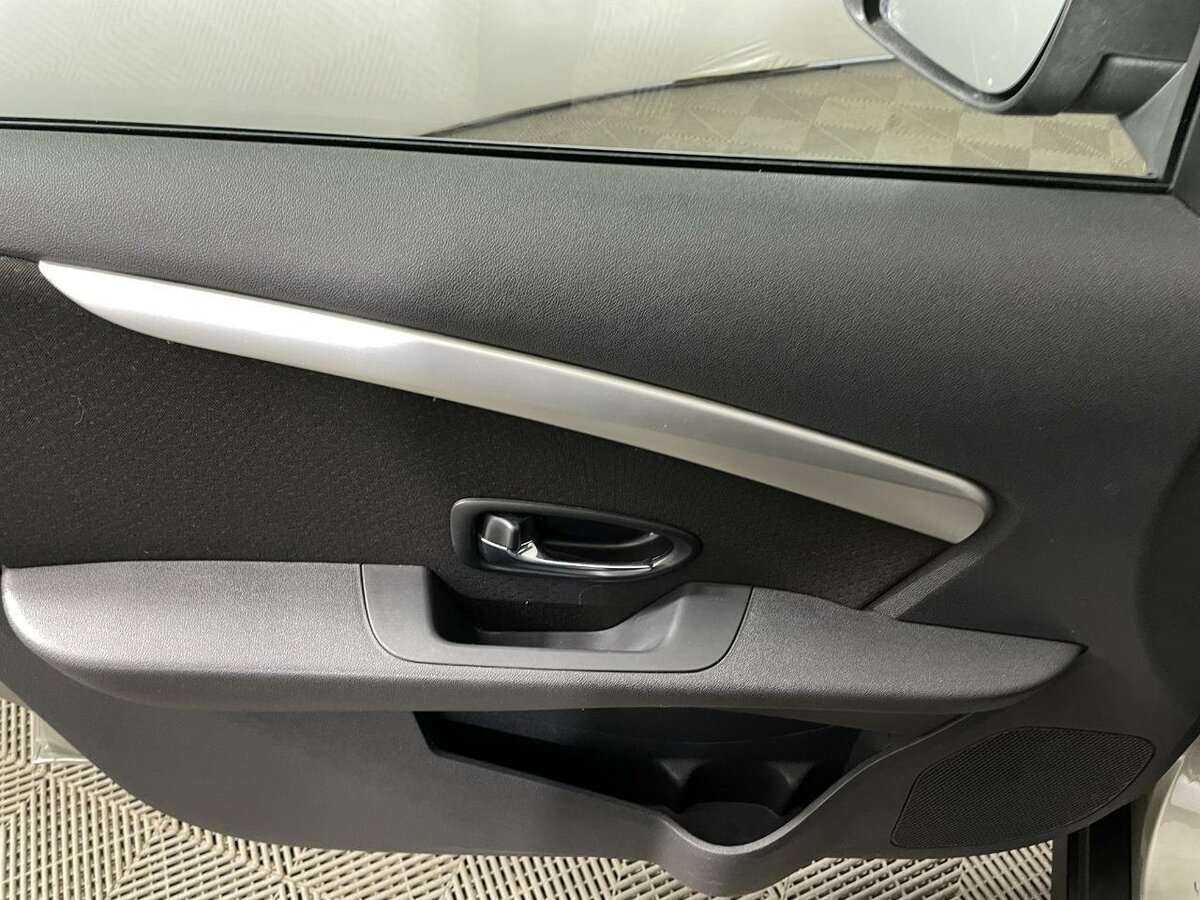 Ниссан Альмера б/у, 2013, Автоматическая. Фото: #7