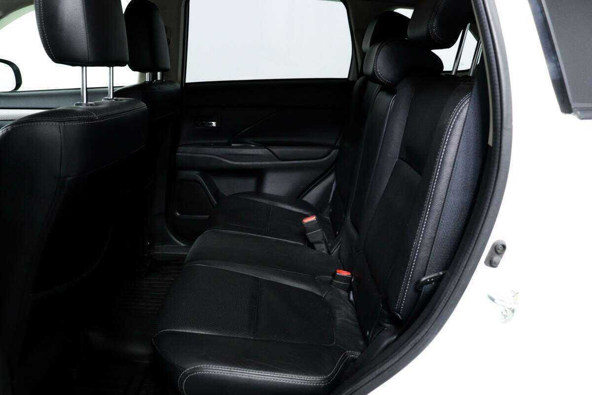 Митсубиши Оутлэндер б/у, 2015, Вариатор. Фото: #11